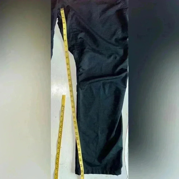 Nike pants, button,zip, ankle slit, mesh back knee - Picture 7 of 9